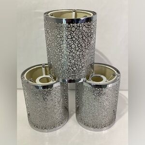 Light fixtures Set of Three Metal / Plastic Color Silver/Vanilla